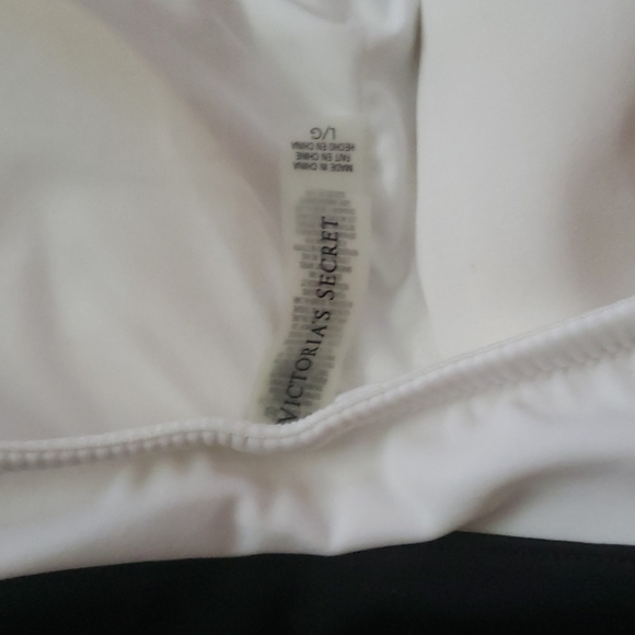 Victoria Secret swimsuit - Picture 3 of 3